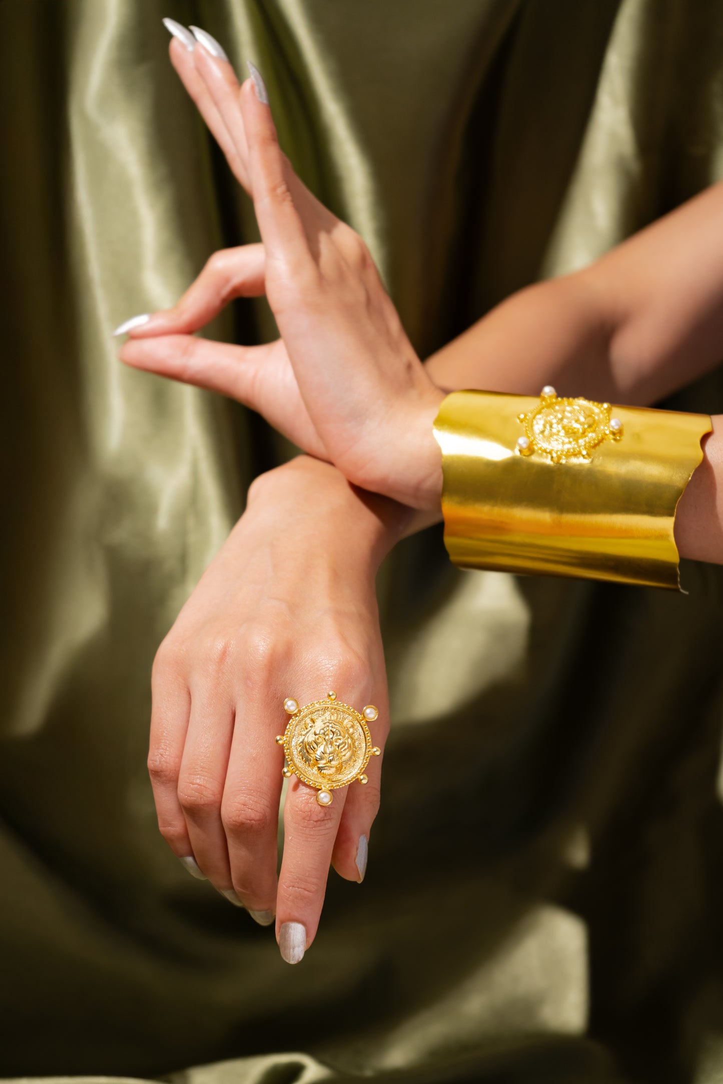 Shera Ring