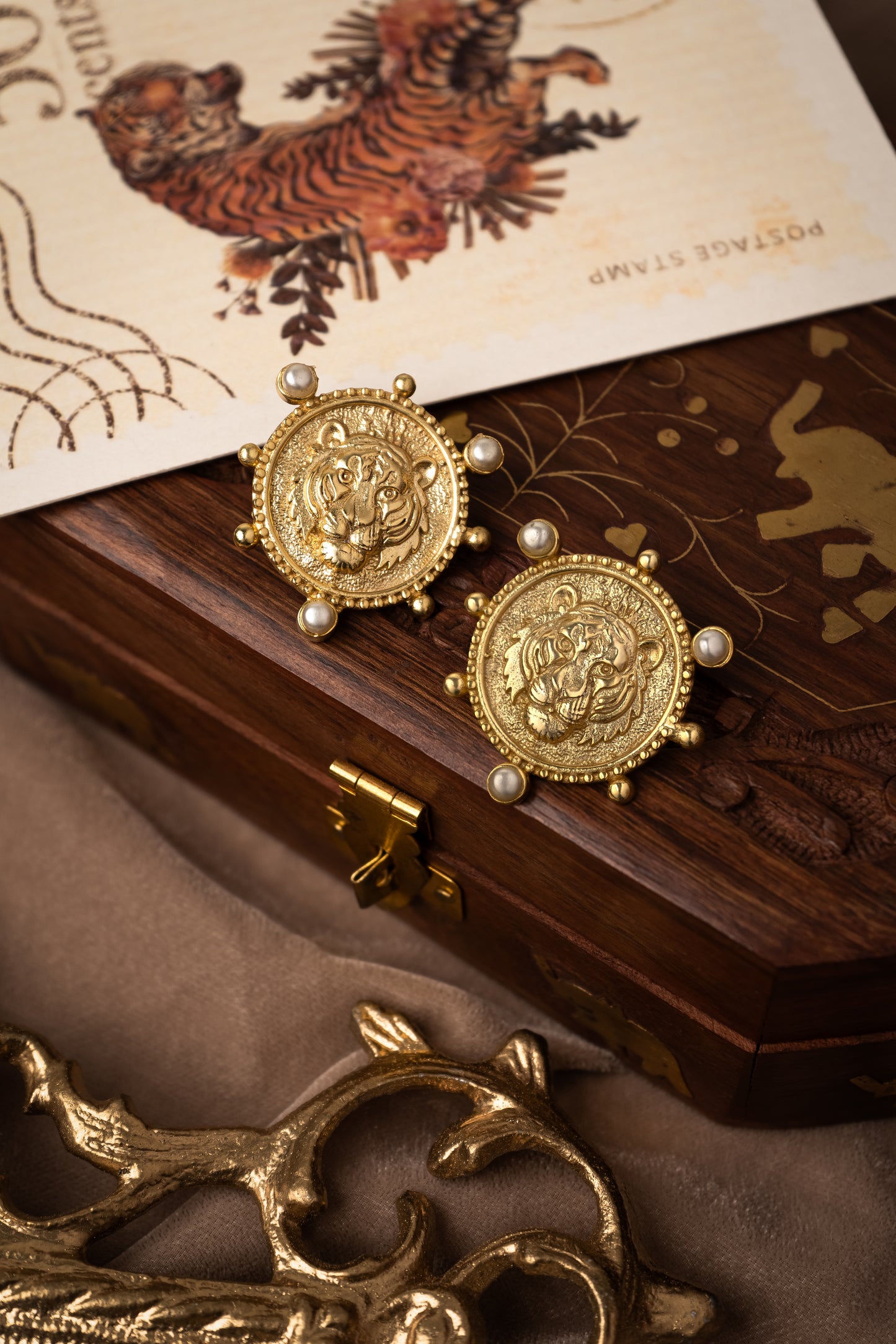 Shera Earrings