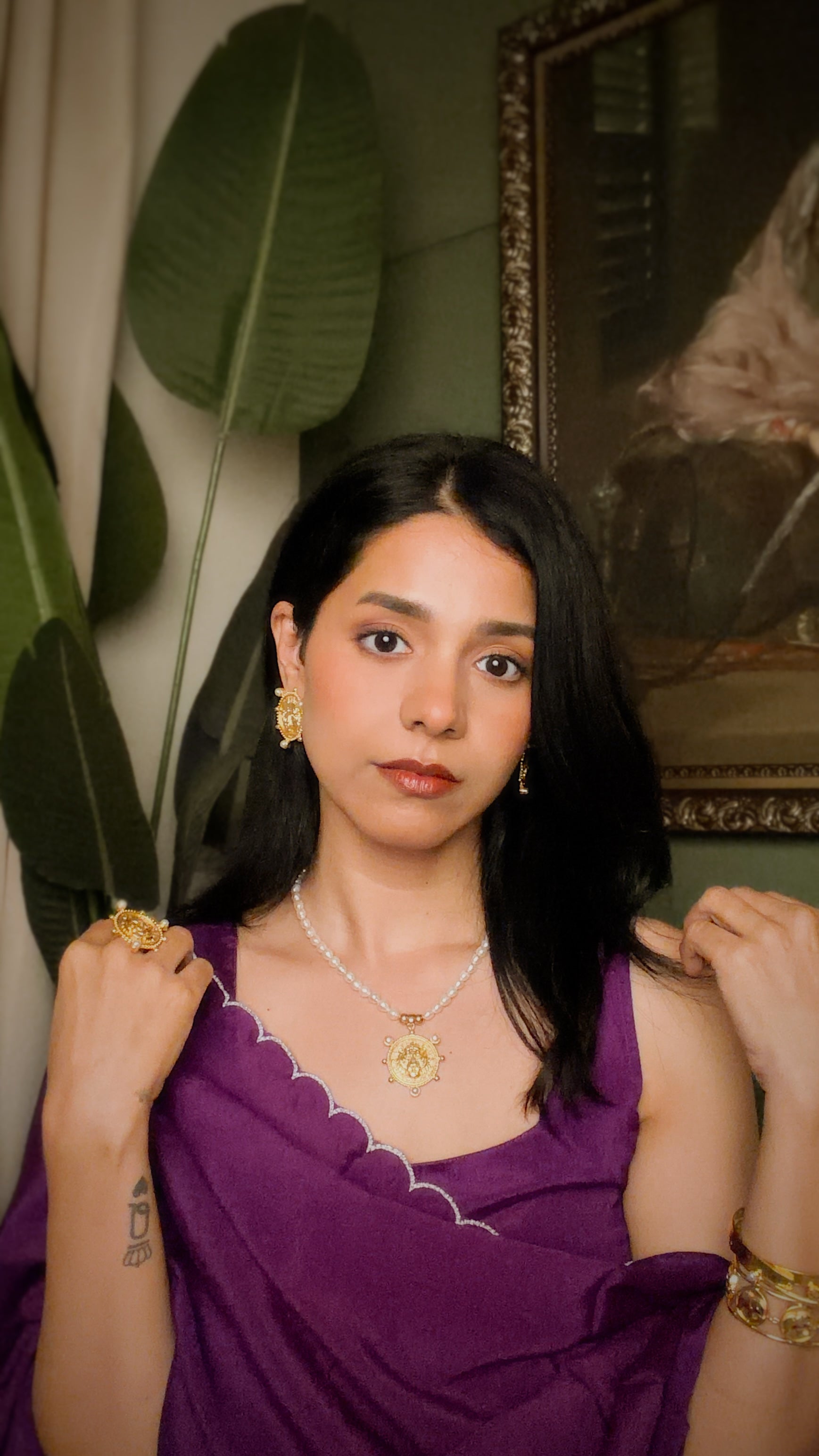 Shera Necklace image 3